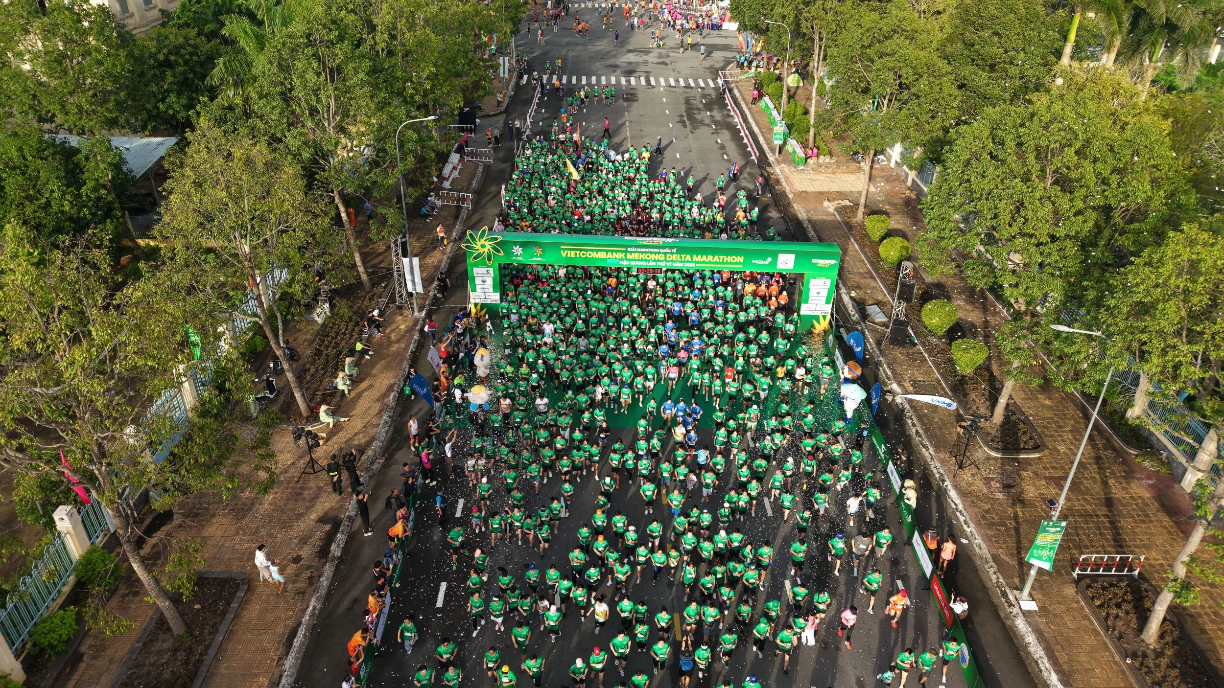 Không có kỷ lục mới được thiết lập tại “Vietcombank Mekong delta marathon” lần thứ VI